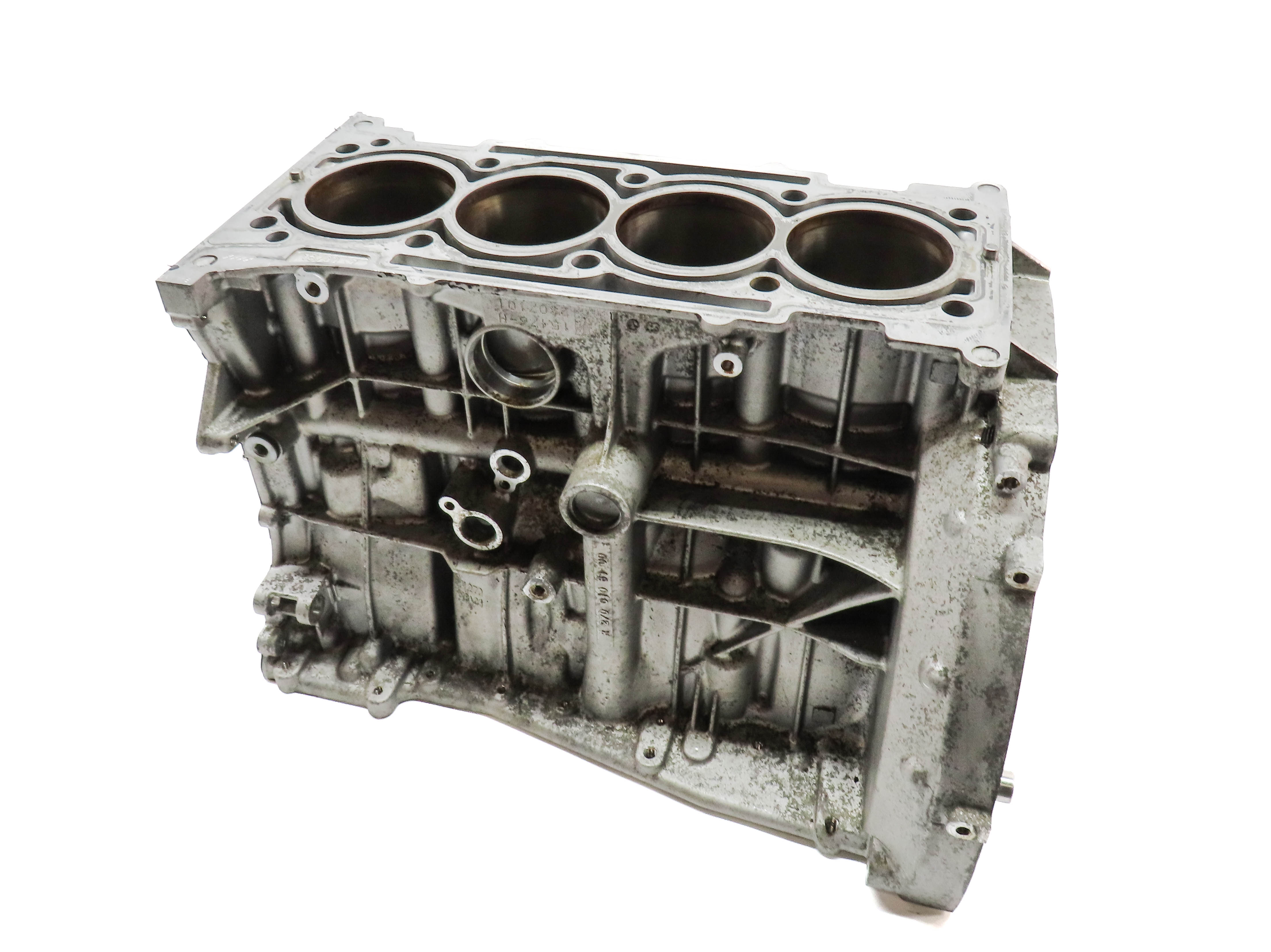 15-18 MERCEDES CLA250 GLA250 (C117 W117 X156) 2.0L M270 ENGINE CYLINDER BLOCK — exact item pictured